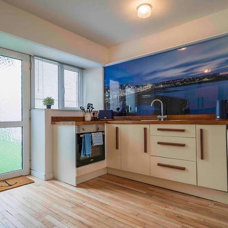 The Porthole Apartment Portstewart Ngoại thất bức ảnh