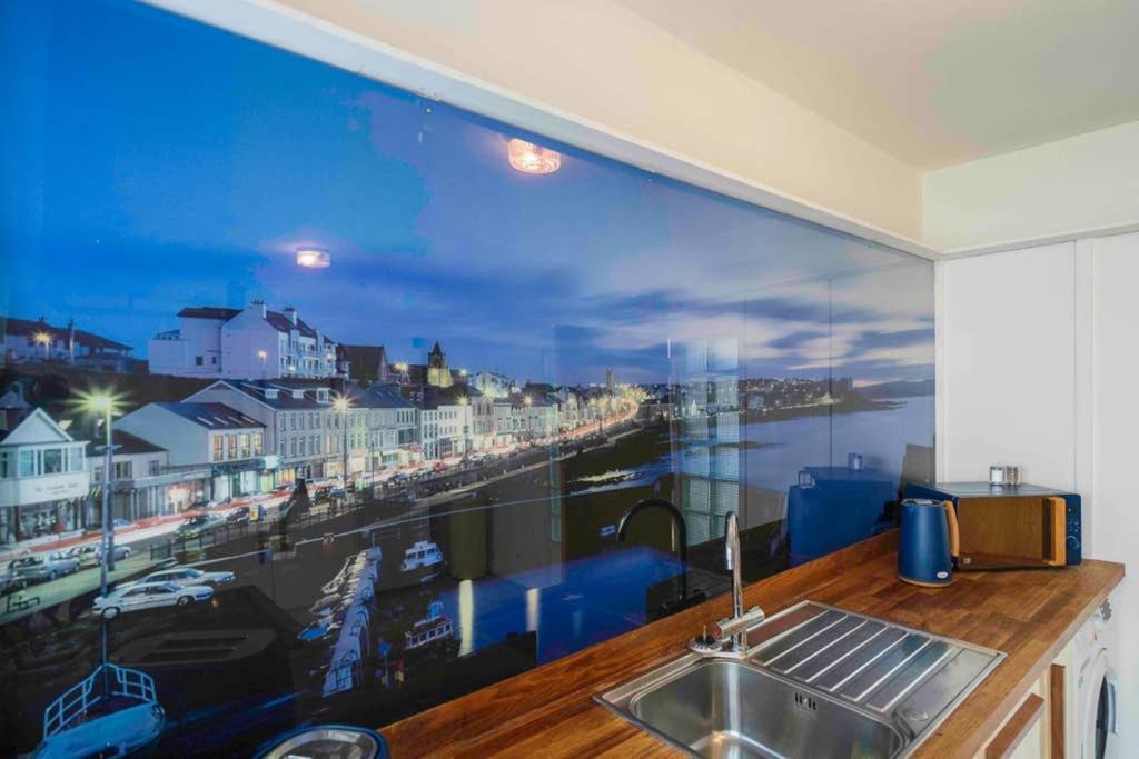 The Porthole Apartment Portstewart Ngoại thất bức ảnh