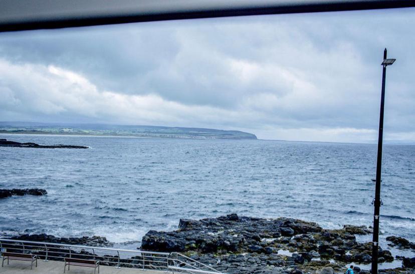 The Porthole Apartment Portstewart Ngoại thất bức ảnh